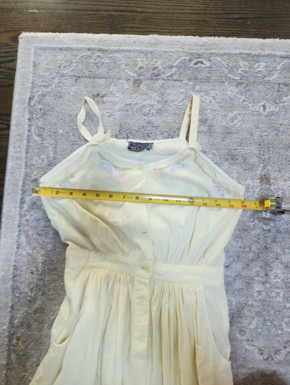 Gorgeous Vintage Dress - Picture 8 of 9